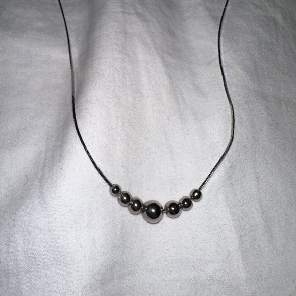 Stainless steel bead necklace - Picture 2 of 2